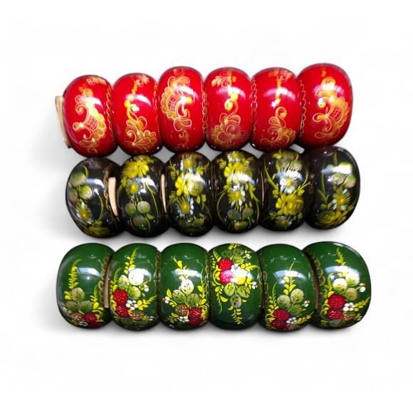 18 Hand painted Lacquered Napkin Rings 6 Green 6 Red 6 Black Floral Designs - Picture 1 of 2